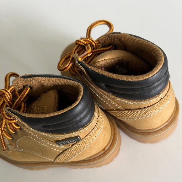 SMART FIT Rugged Outback Toddler Hiking Boots Size 7 EUC - Picture 4 of 8